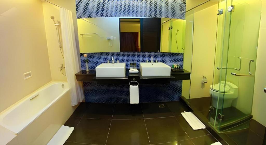 Grand Basko Hotel Παντάνγκ Εξωτερικό φωτογραφία